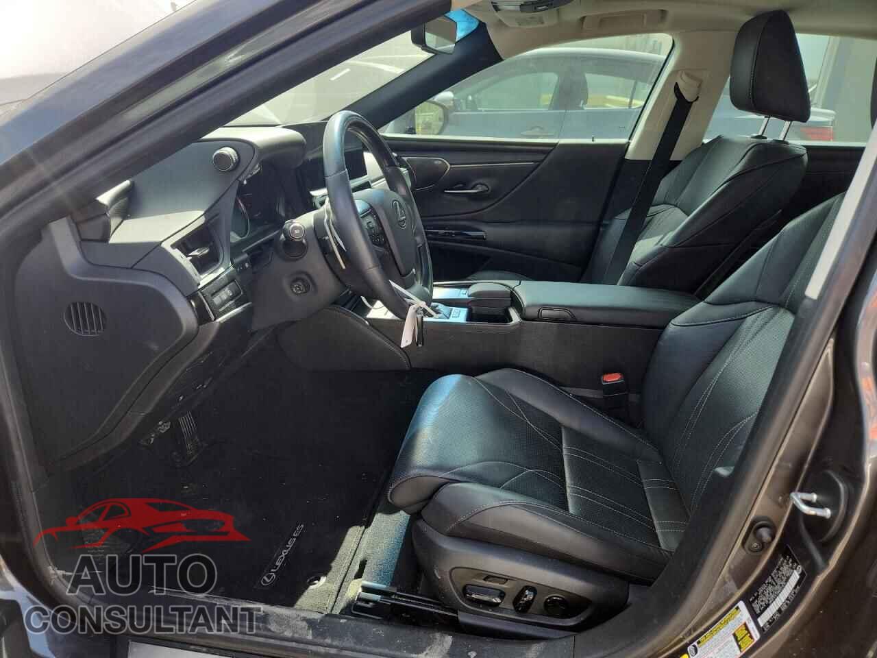 LEXUS ES300 2022 - 58AEA1C13NU021314