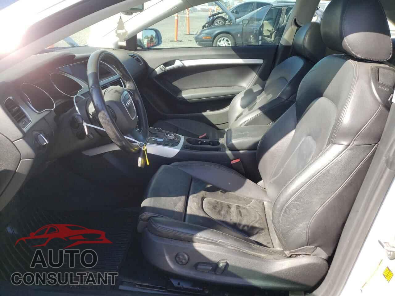 AUDI A5 2012 - WAULFAFR8CA015557