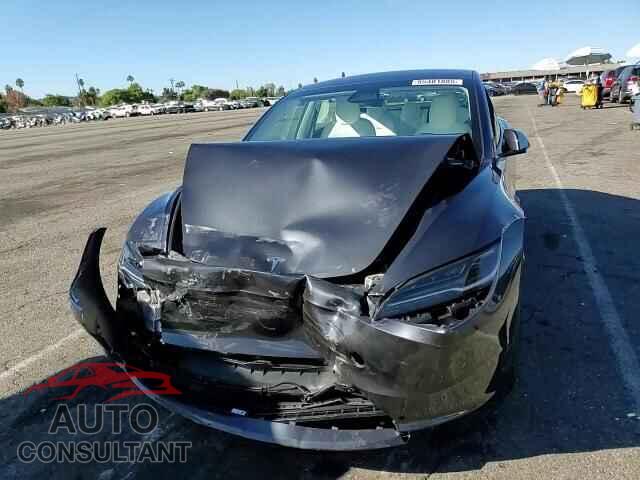 TESLA MODEL 3 2025 - 5YJ3E1EA9SF943076