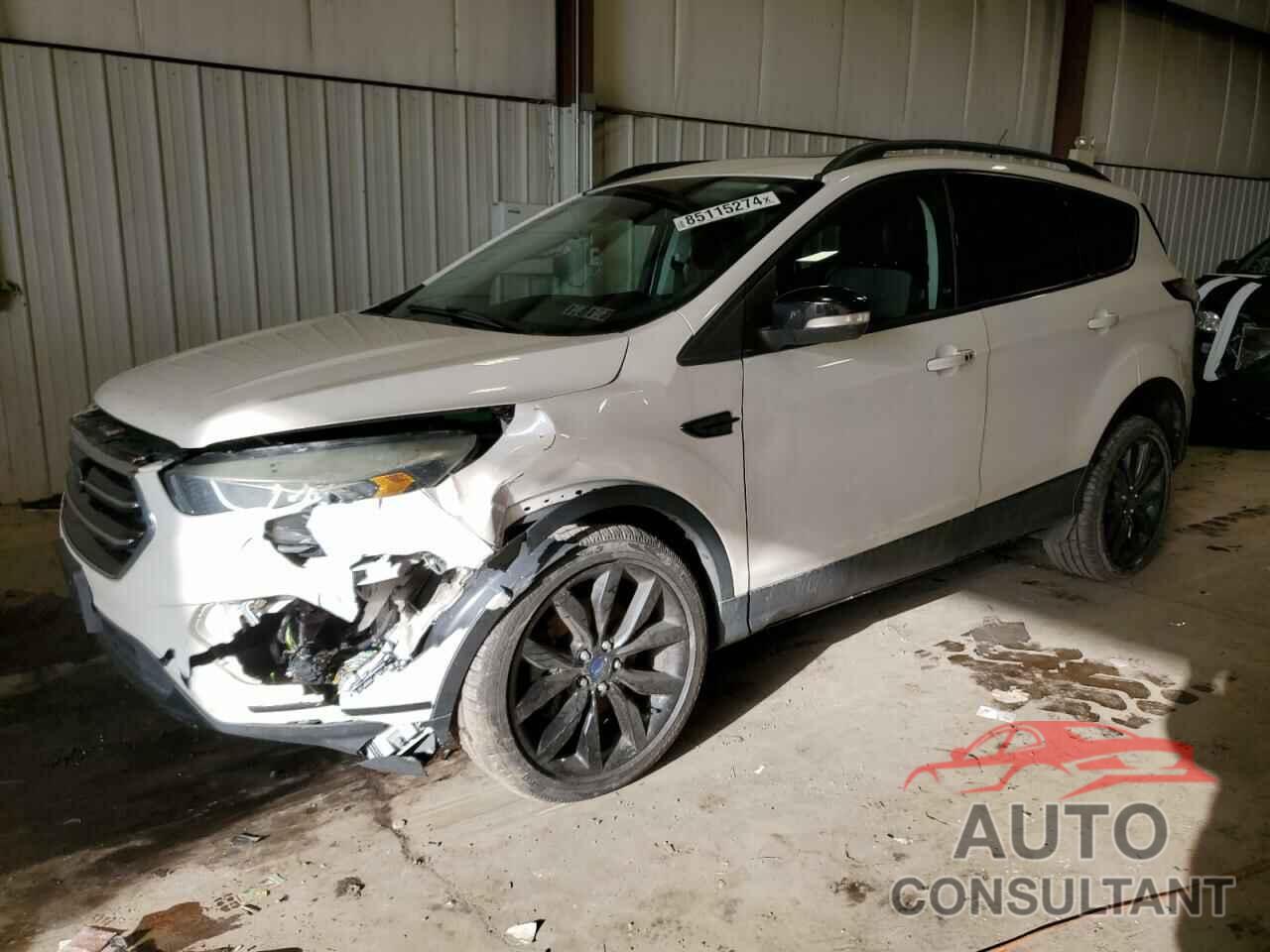 FORD ESCAPE 2017 - 1FMCU9J9XHUD32854