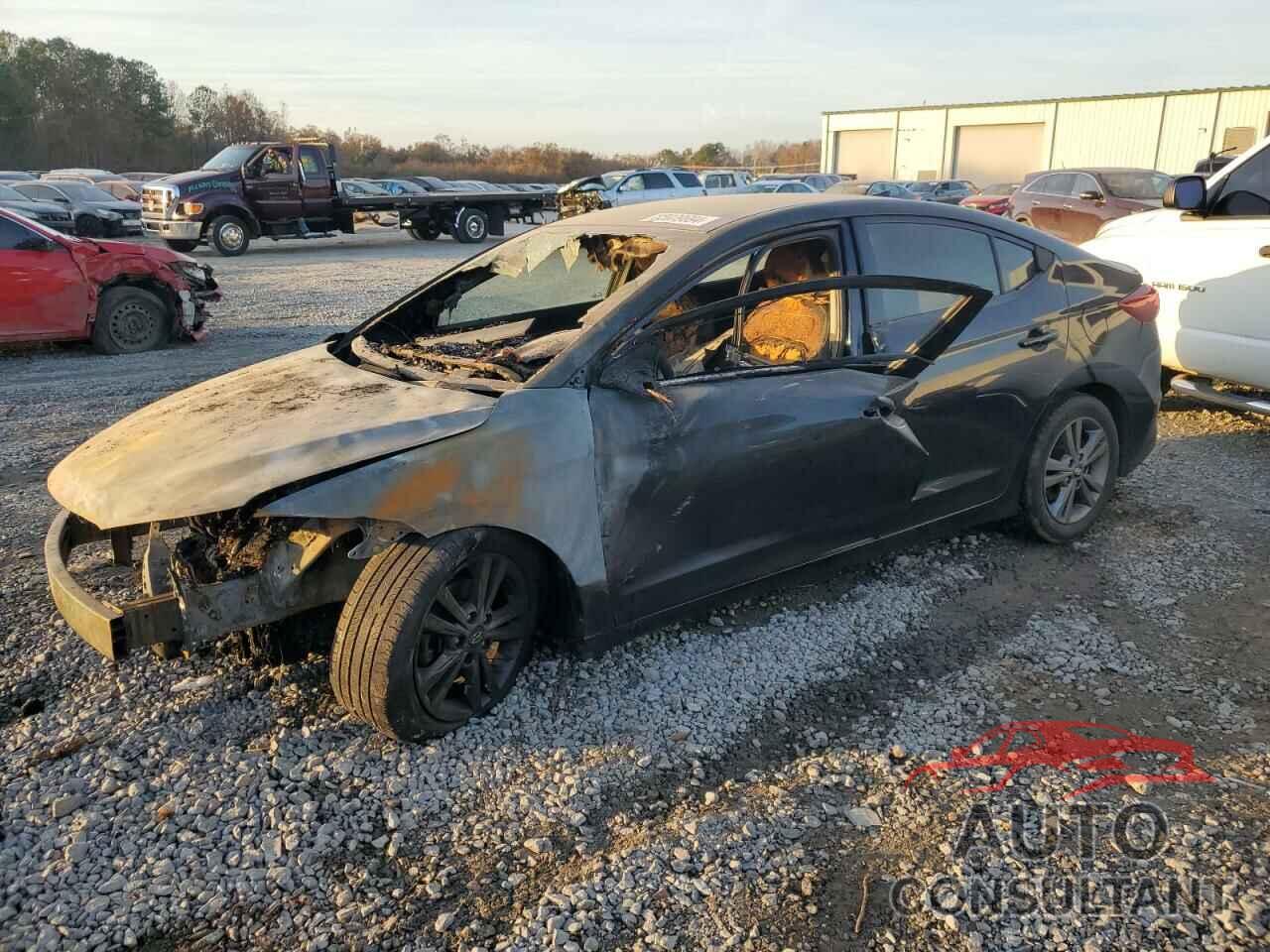 HYUNDAI ELANTRA 2018 - 5NPD84LF9JH235597