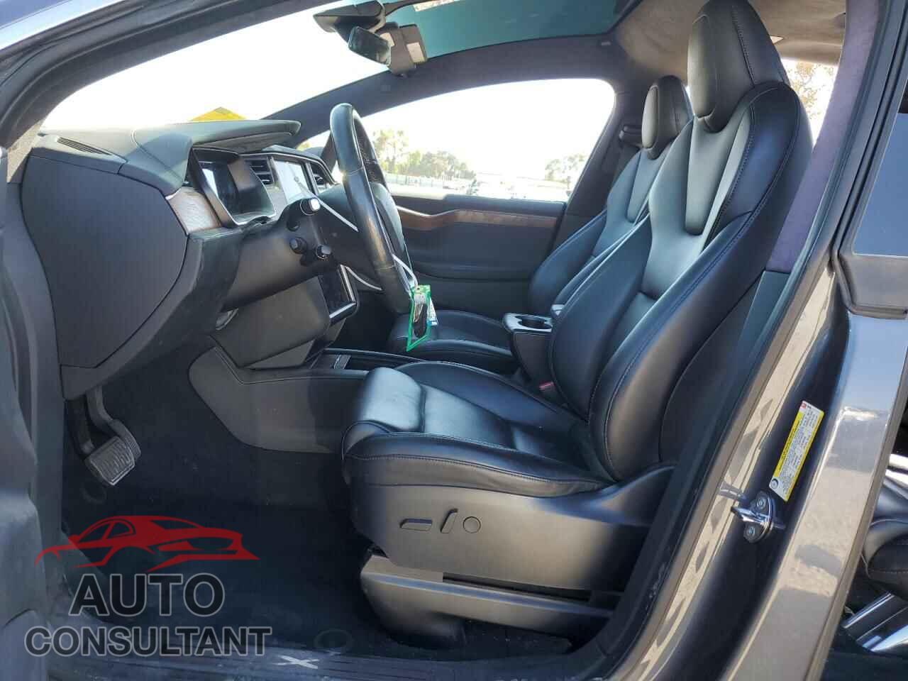 TESLA MODEL X 2020 - 5YJXCBE21LF236805