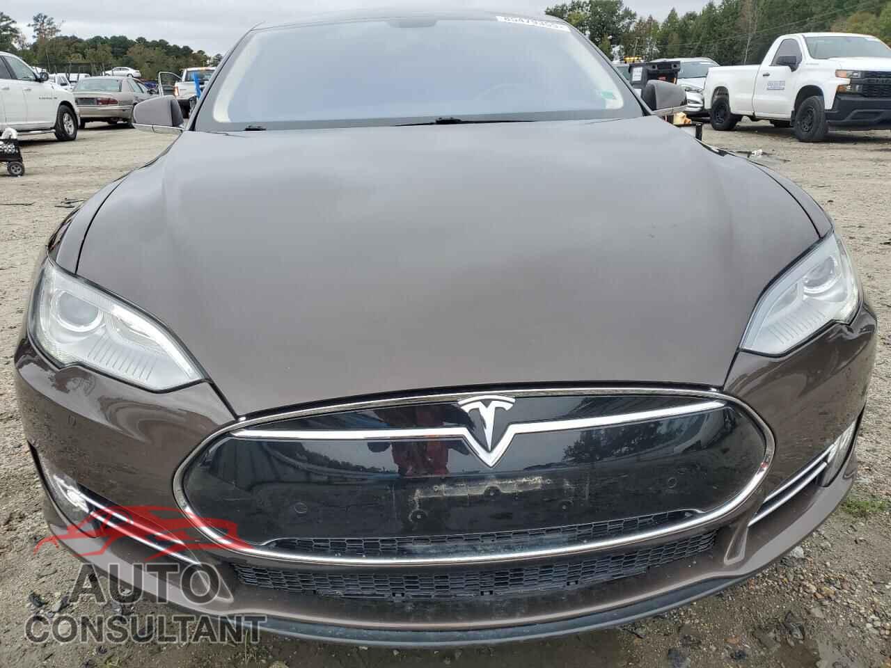 TESLA MODEL S 2014 - 5YJSA1H19EFP32550