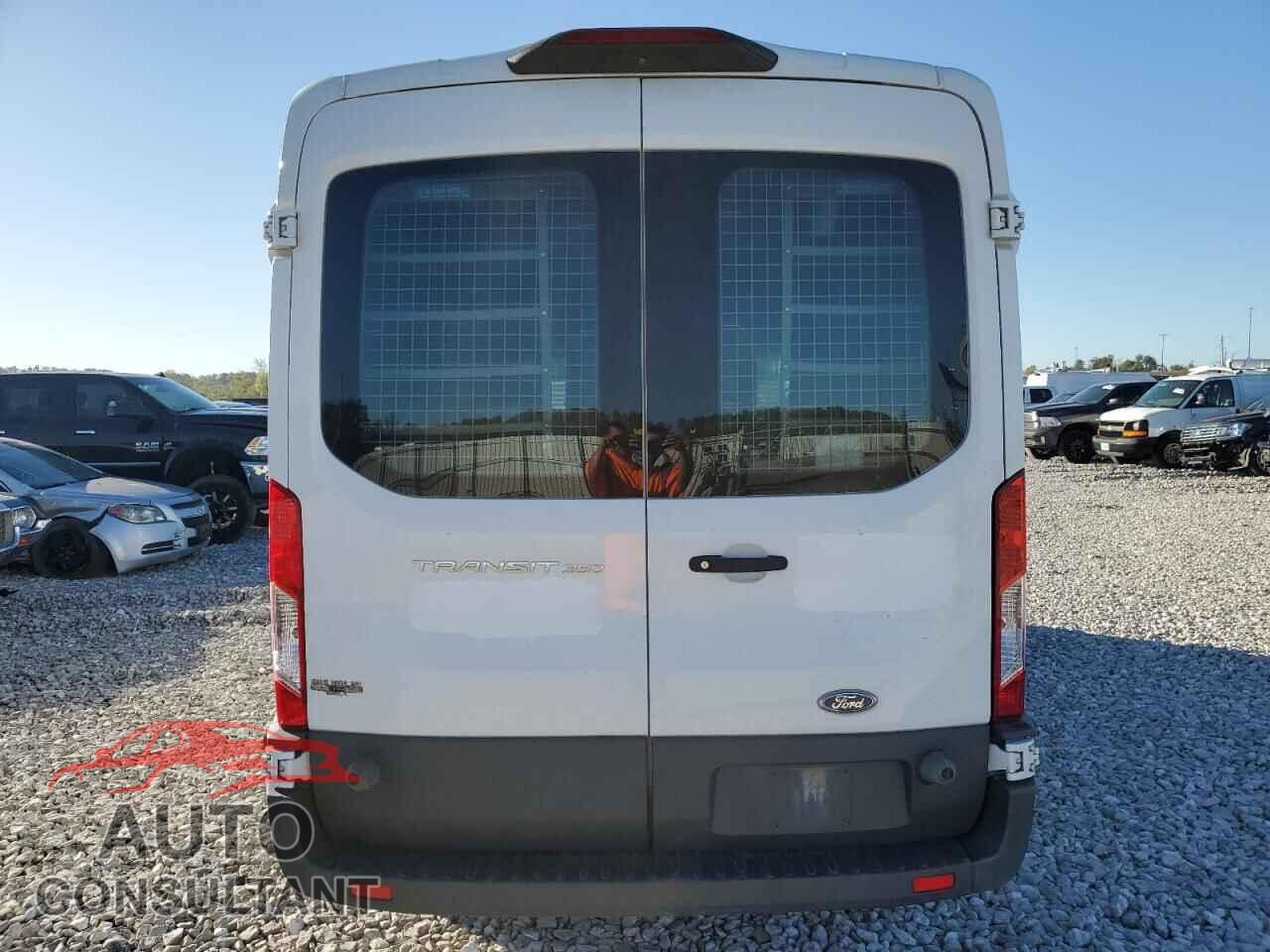 FORD TRANSIT 2018 - 1FTBW2CM2JKA30155