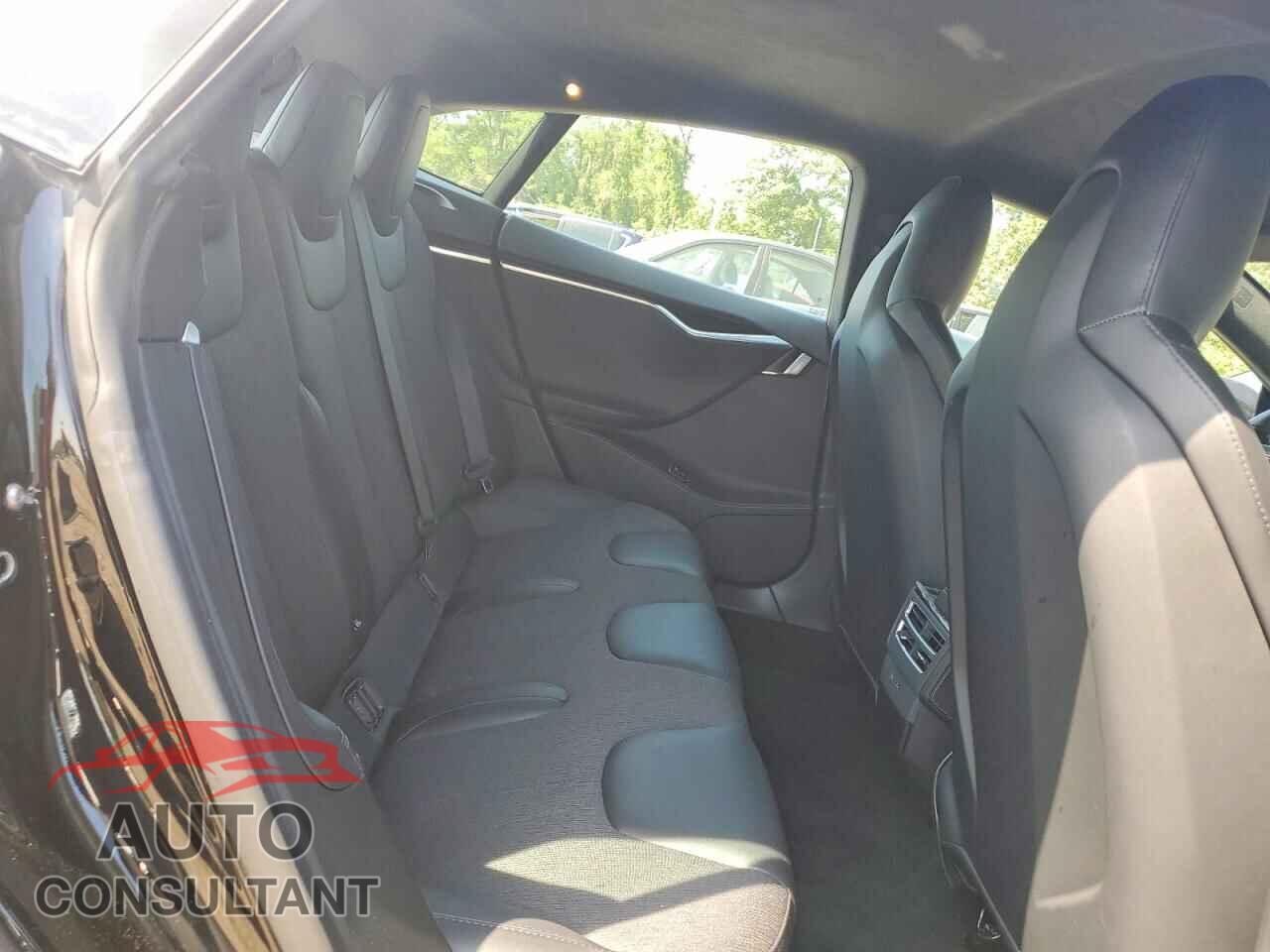 TESLA MODEL S 2016 - 5YJSA1E13GF174122