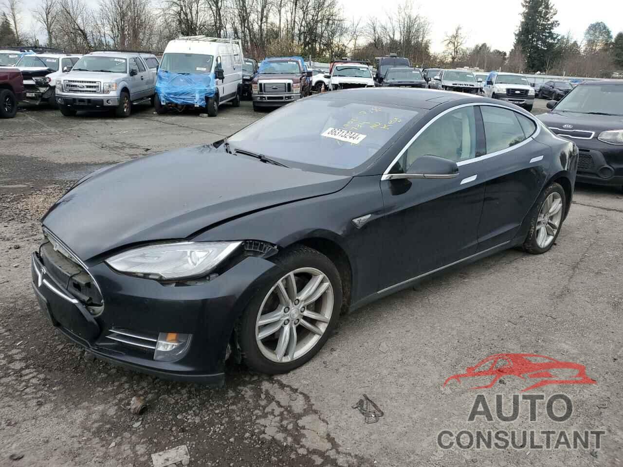 TESLA MODEL S 2014 - 5YJSA1H18EFP45810