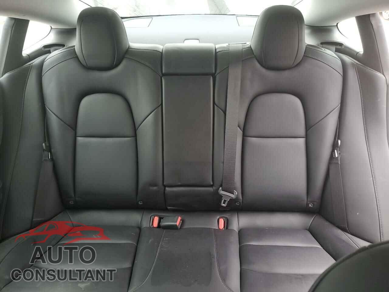 TESLA MODEL 3 2020 - 5YJ3E1EA7LF660158