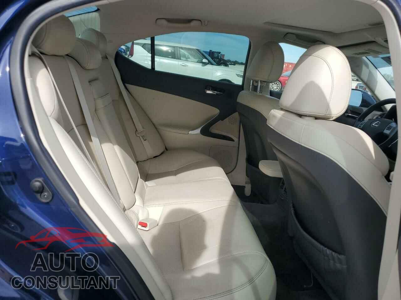 LEXUS IS 2012 - JTHBF5C28C5167956