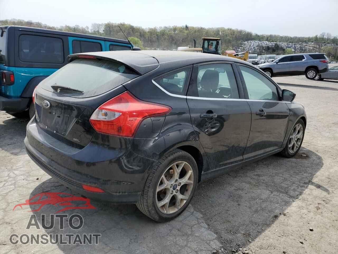 FORD FOCUS 2012 - 1FAHP3M2XCL151450
