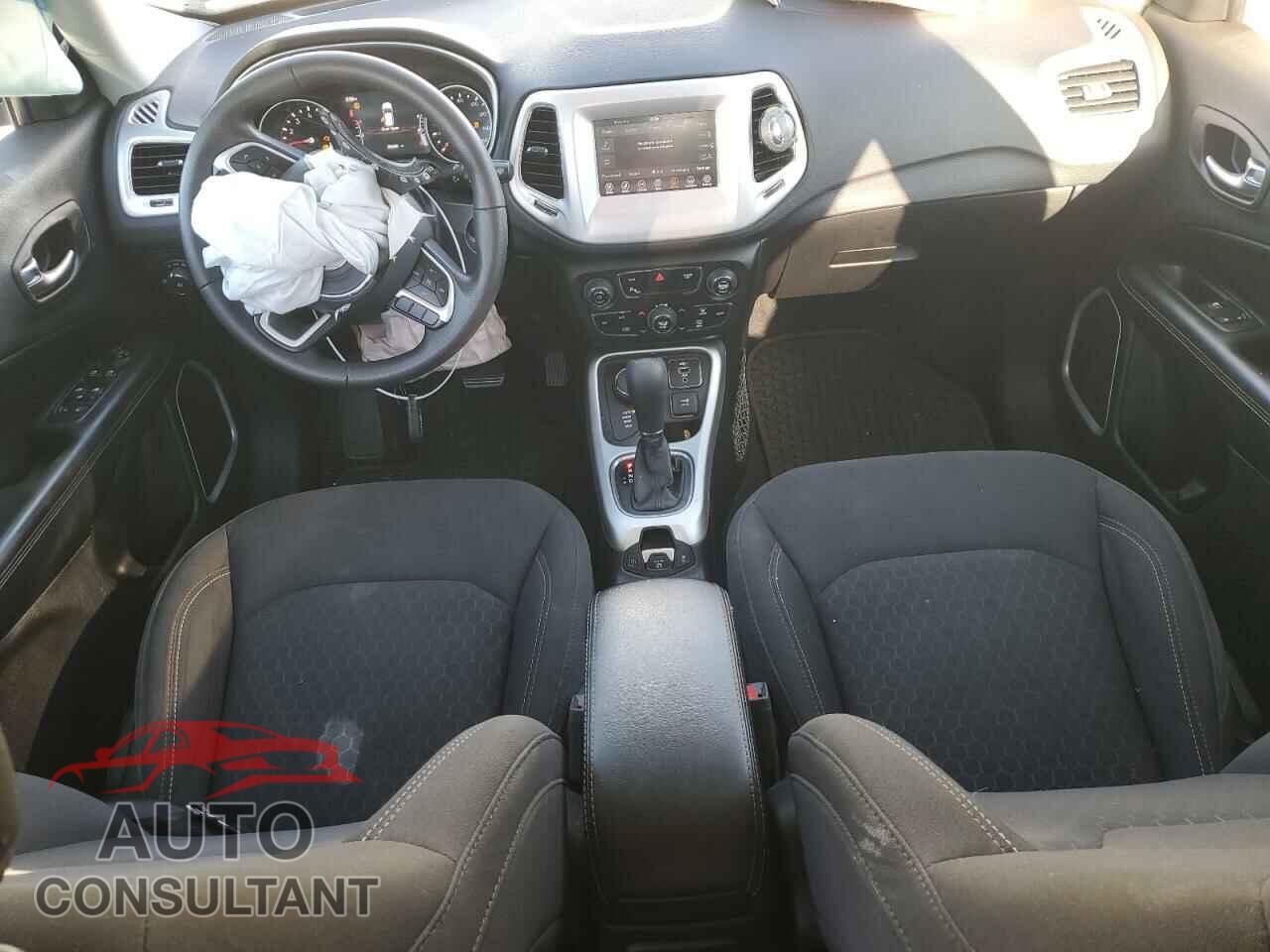JEEP COMPASS 2019 - 3C4NJDAB4KT740652