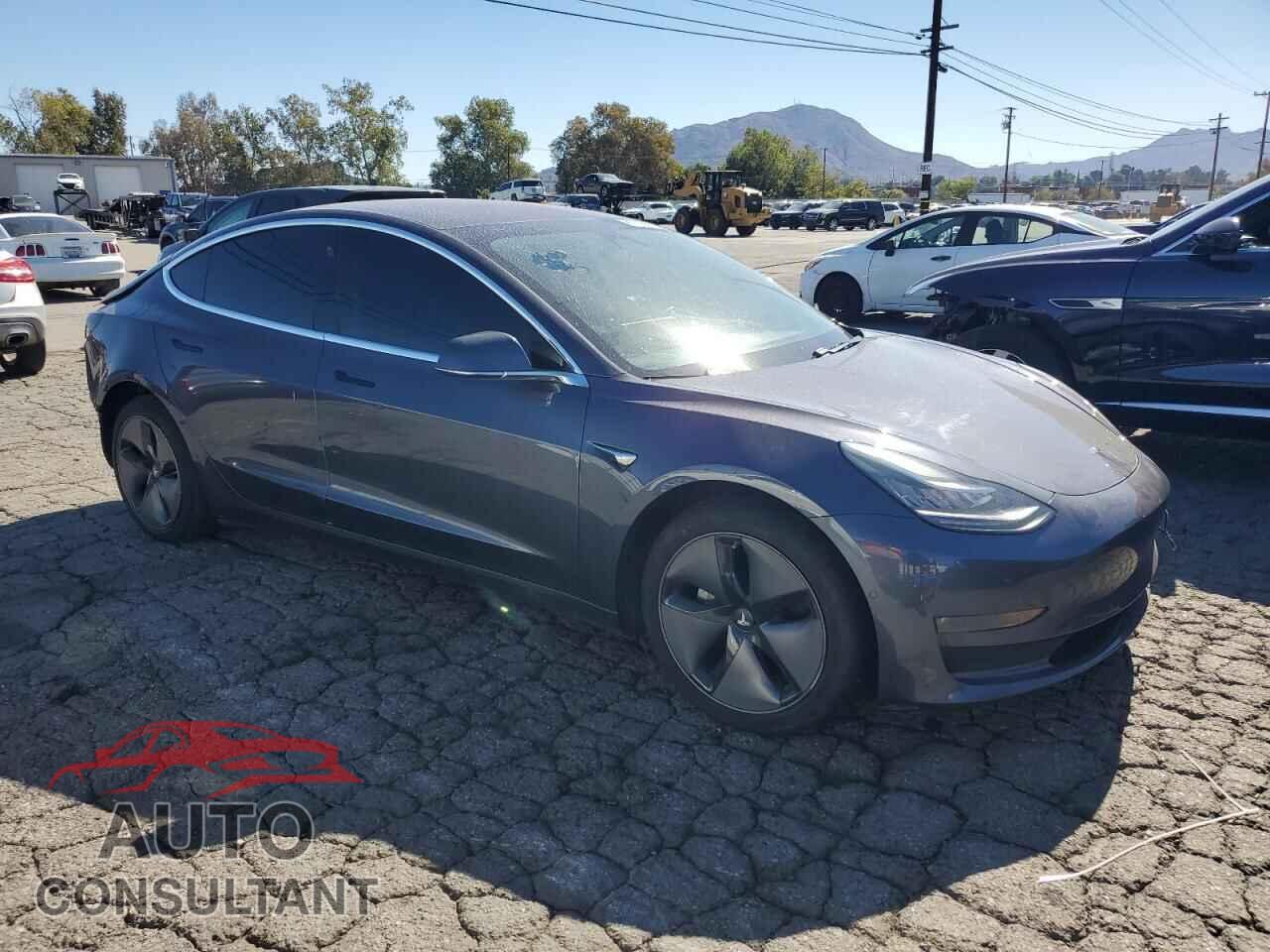 TESLA MODEL 3 2018 - 5YJ3E1EB4JF145611
