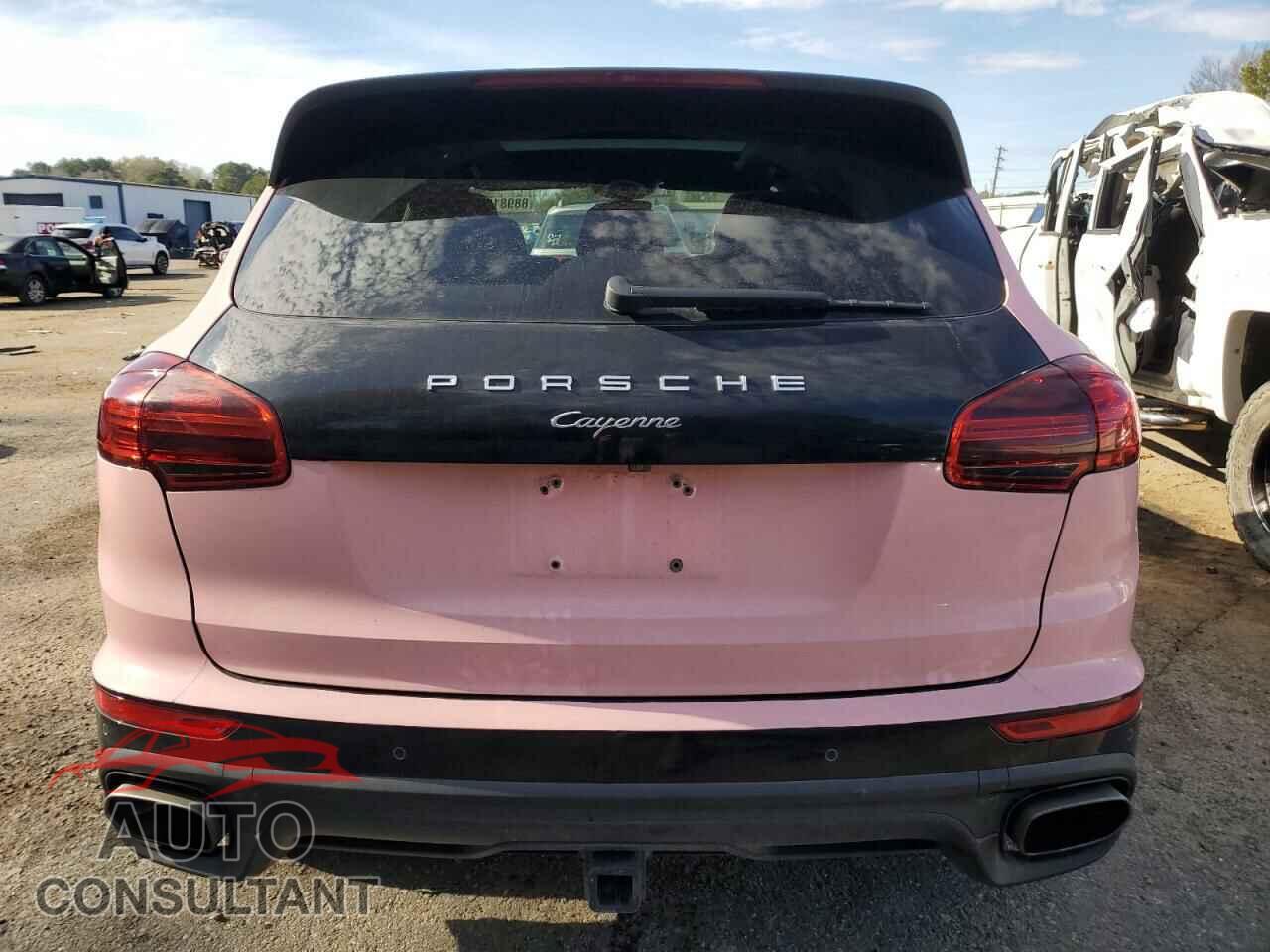 PORSCHE CAYENNE 2017 - WP1AA2A28HKA87982