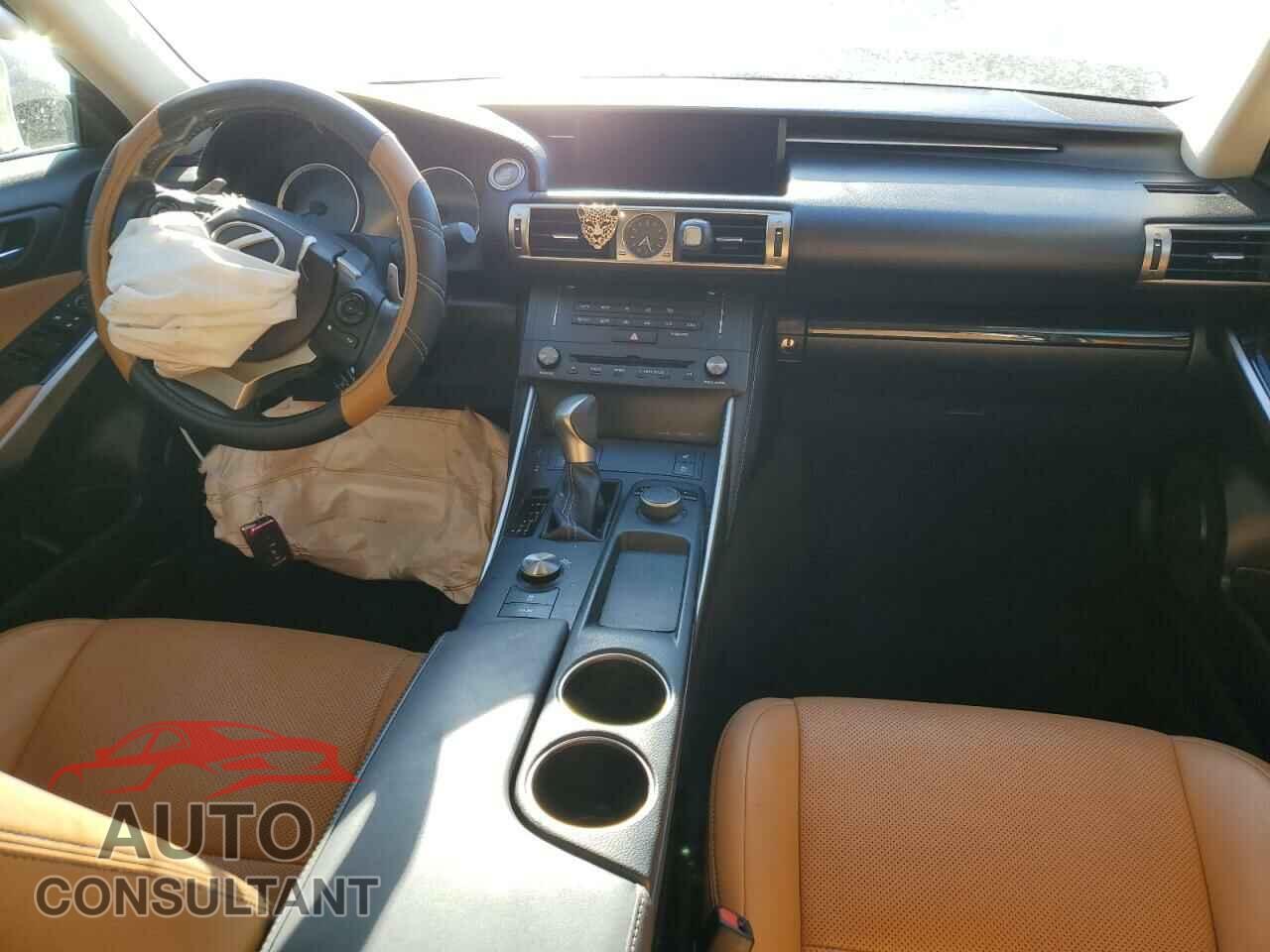 LEXUS IS 2016 - JTHCM1D21G5010292