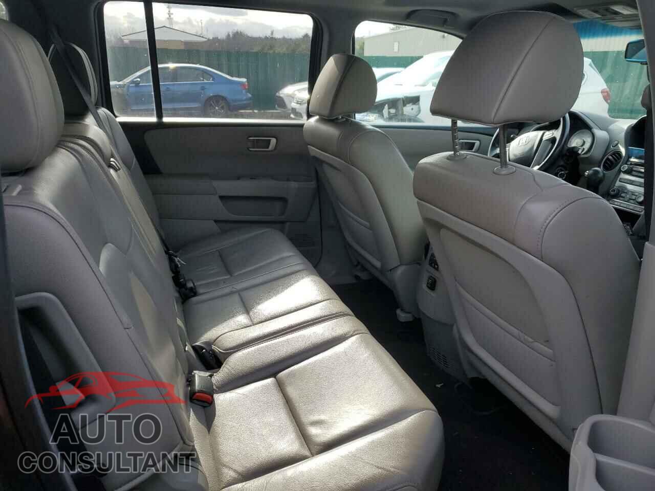 HONDA PILOT 2012 - 5FNYF4H77CB011299