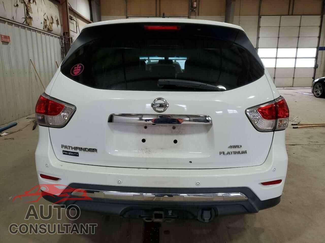 NISSAN PATHFINDER 2013 - 5N1AR2MM6DC676858