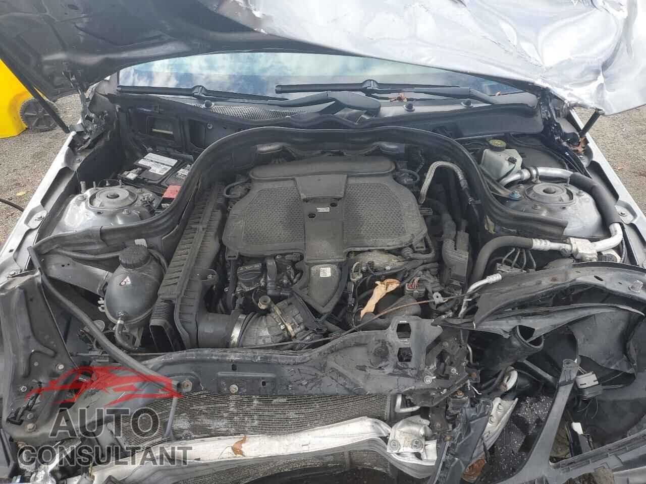 MERCEDES-BENZ E-CLASS 2012 - WDDHF8JB0CA528237