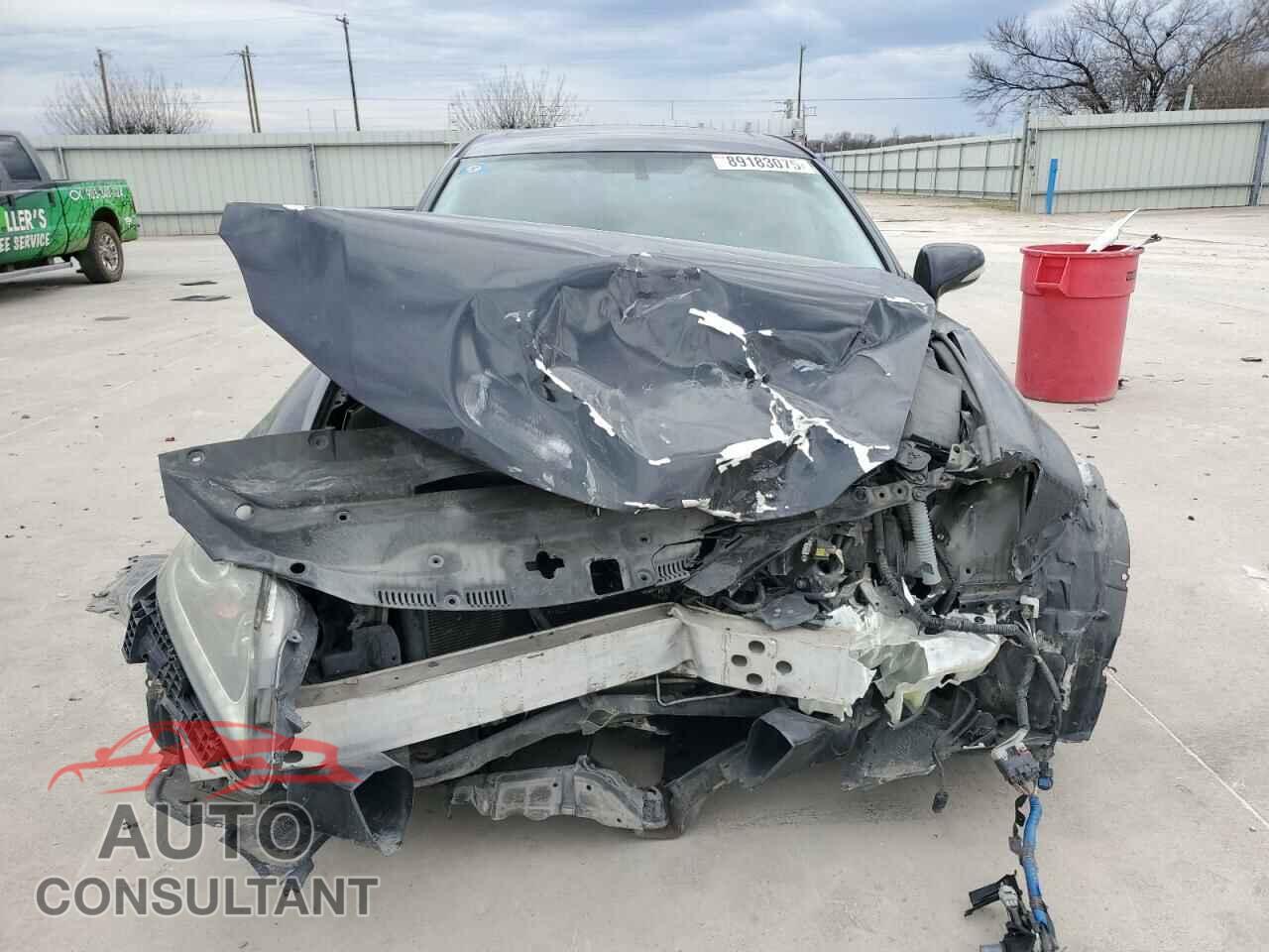 LEXUS IS 2011 - JTHBF5C28B5147530