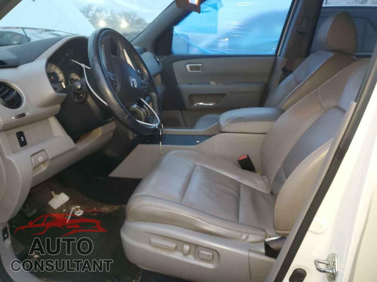 HONDA PILOT 2013 - 5FNYF4H64DB072070
