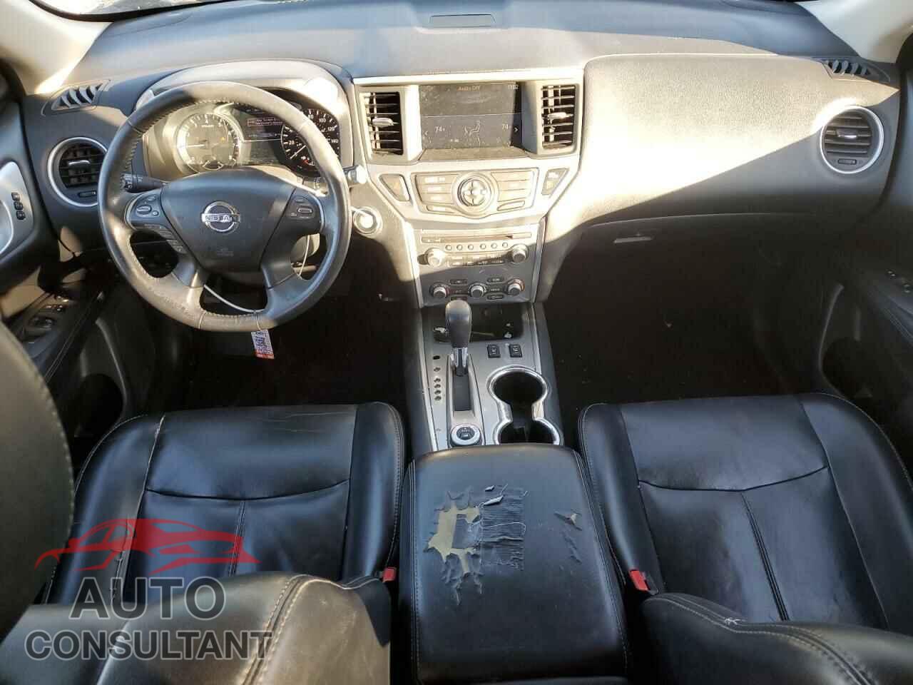 NISSAN PATHFINDER 2017 - 5N1DR2MM6HC682310