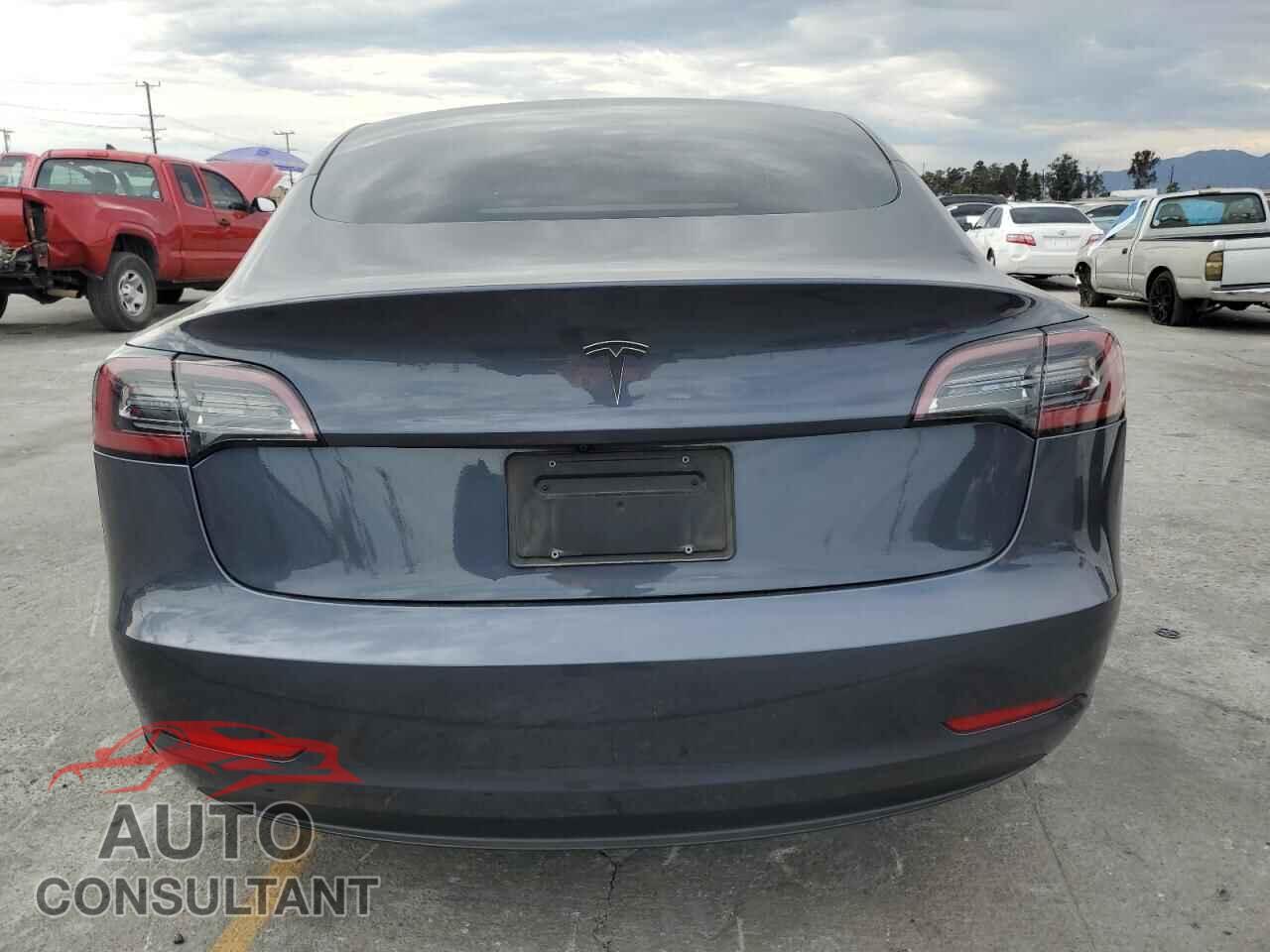 TESLA MODEL 3 2023 - 5YJ3E1EA5PF554846