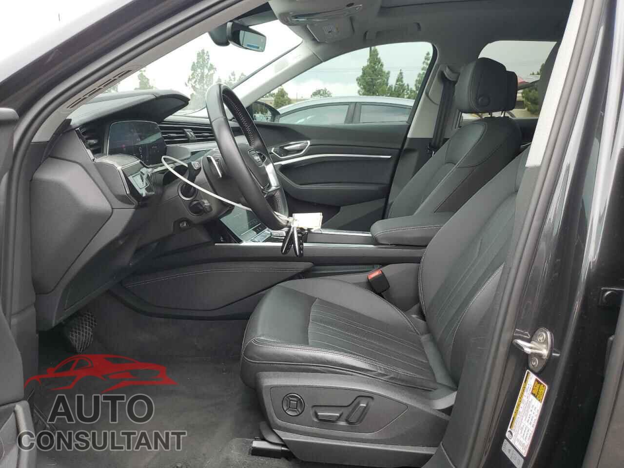 AUDI E-TRON 2021 - WA1LAAGE2MB004265