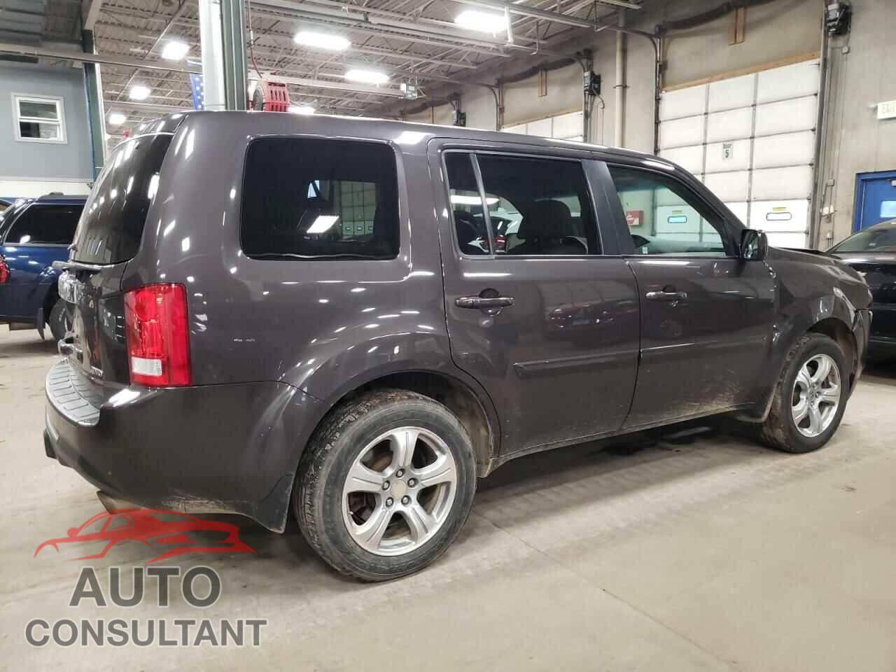 HONDA PILOT 2015 - 5FNYF4H53FB036252