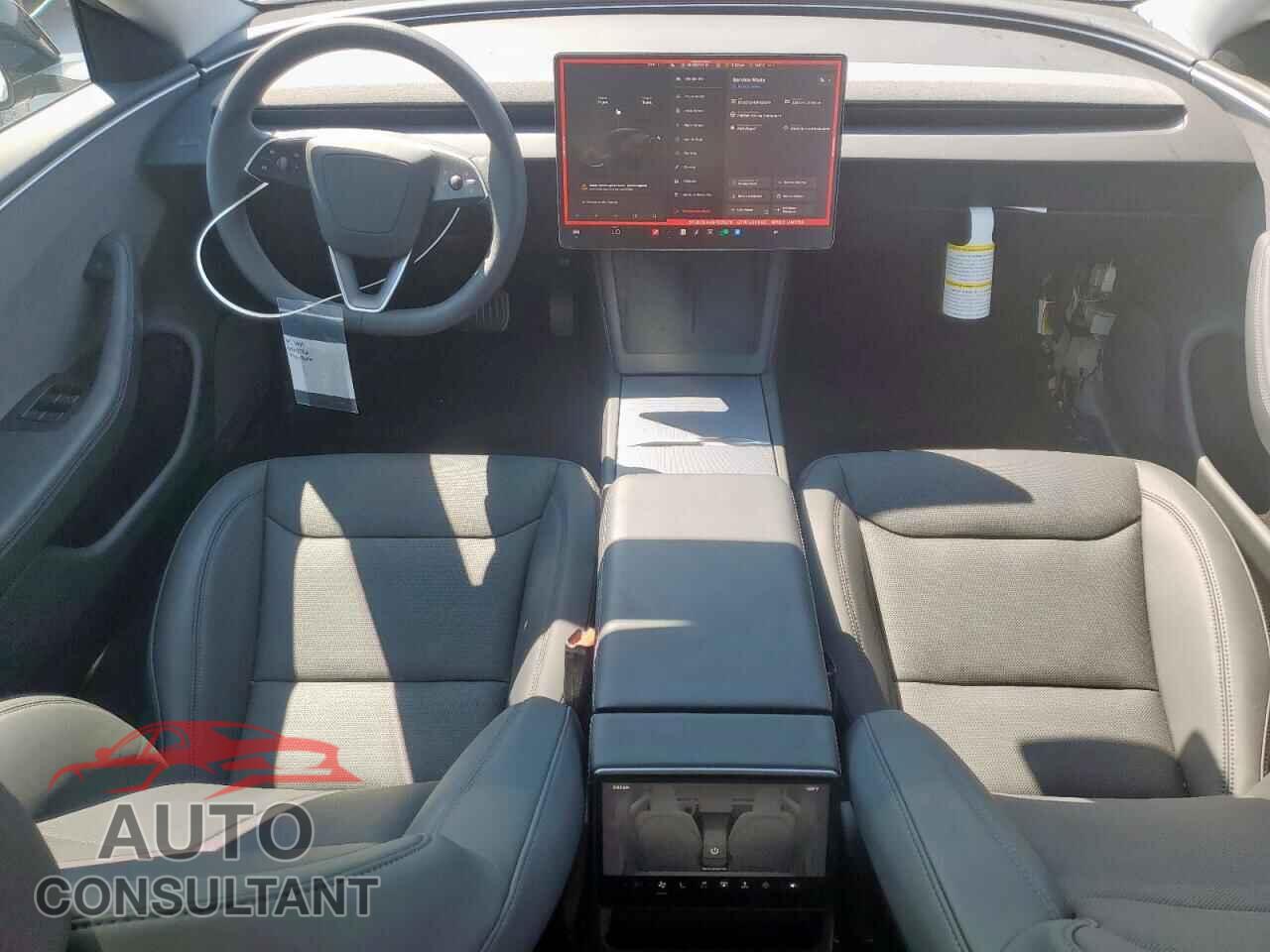 TESLA MODEL 3 2025 - 5YJ3E1EA4SF031276
