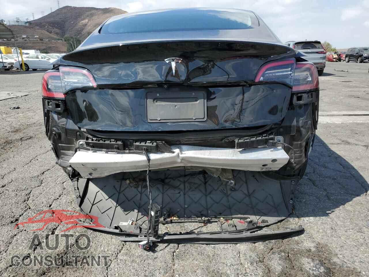 TESLA MODEL 3 2020 - 5YJ3E1EA9LF705102