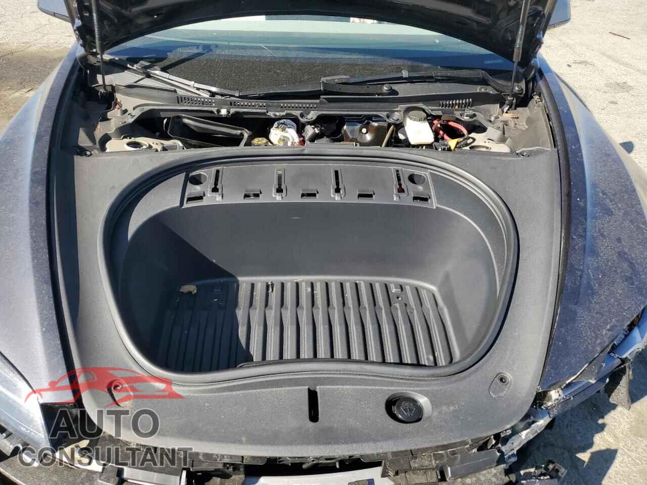 TESLA MODEL 3 2024 - 5YJ3E1EA2RF800898