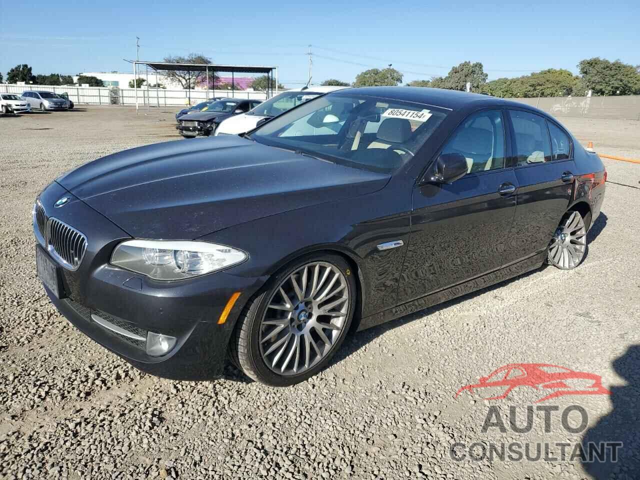 BMW 5 SERIES 2011 - WBAFR7C50BC608681