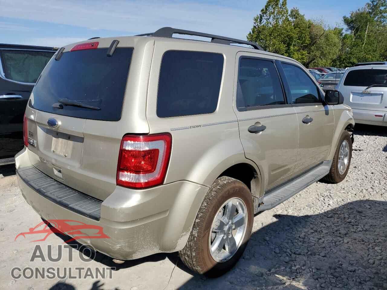 FORD ESCAPE 2011 - 1FMCU9D71BKB45130