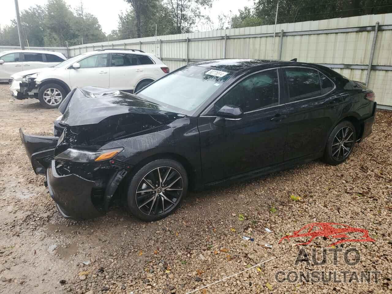 TOYOTA CAMRY 2022 - 4T1G11AK8NU715881