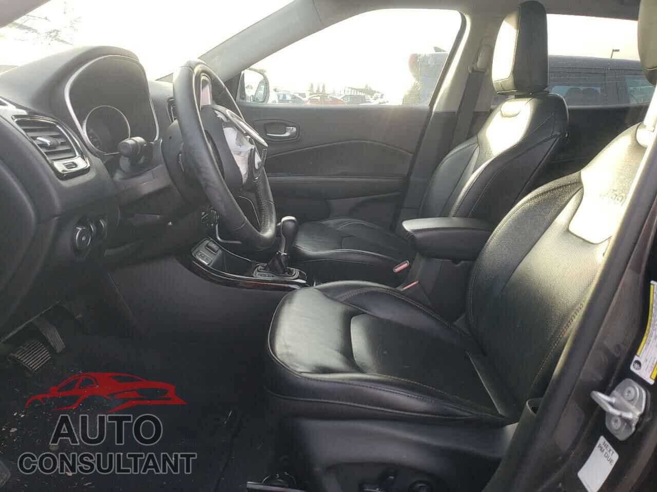 JEEP COMPASS 2018 - 3C4NJCCBXJT367896