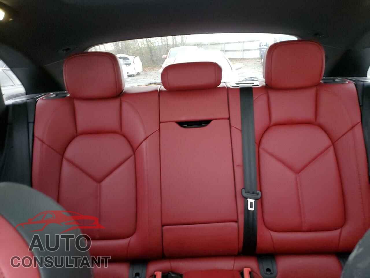 PORSCHE MACAN BASE 2023 - WP1AA2A5XPLB02002