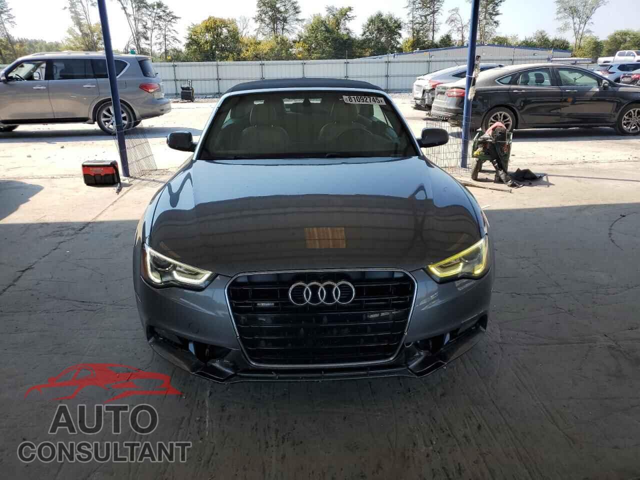 AUDI A5 2013 - WAULFAFH8DN000686