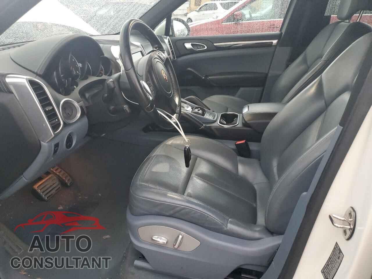 PORSCHE CAYENNE 2012 - WP1AA2A24CLA03739