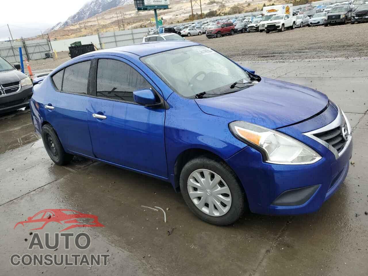 NISSAN VERSA 2017 - 3N1CN7AP3HL811909