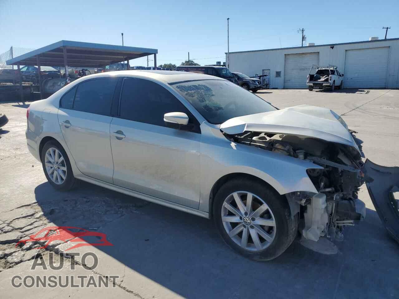 VOLKSWAGEN JETTA 2011 - 3VWDX7AJ0BM312510