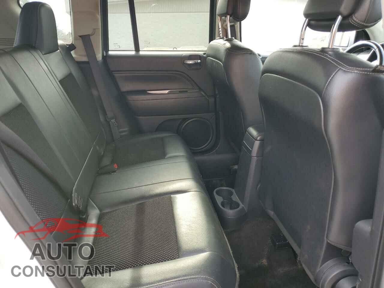 JEEP COMPASS 2016 - 1C4NJCEA2GD628280