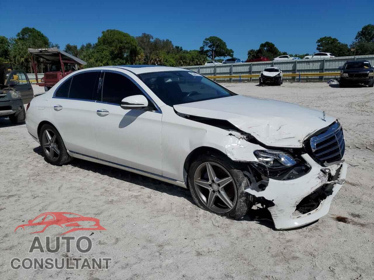 MERCEDES-BENZ E-CLASS 2017 - WDDZF4KB0HA182161