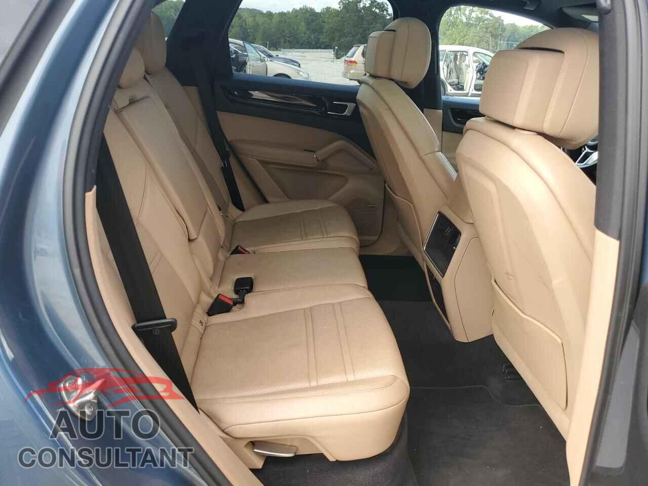 PORSCHE CAYENNE 2019 - WP1AA2AY3KDA18052