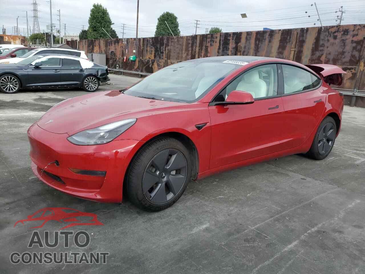 TESLA MODEL 3 2022 - 5YJ3E1EA8NF319015
