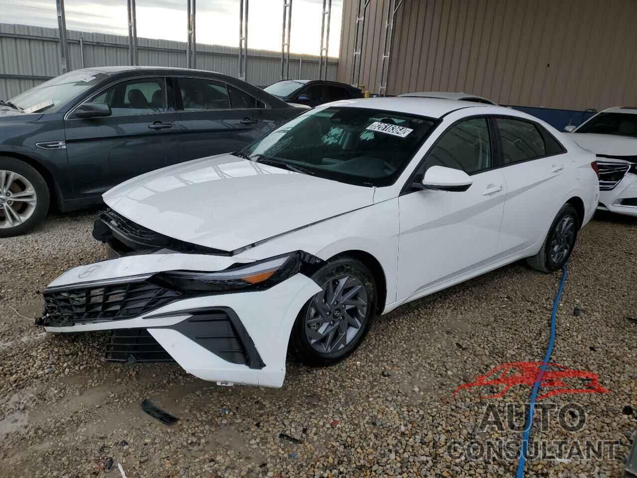HYUNDAI ELANTRA 2024 - KMHLM4DG9RU677632