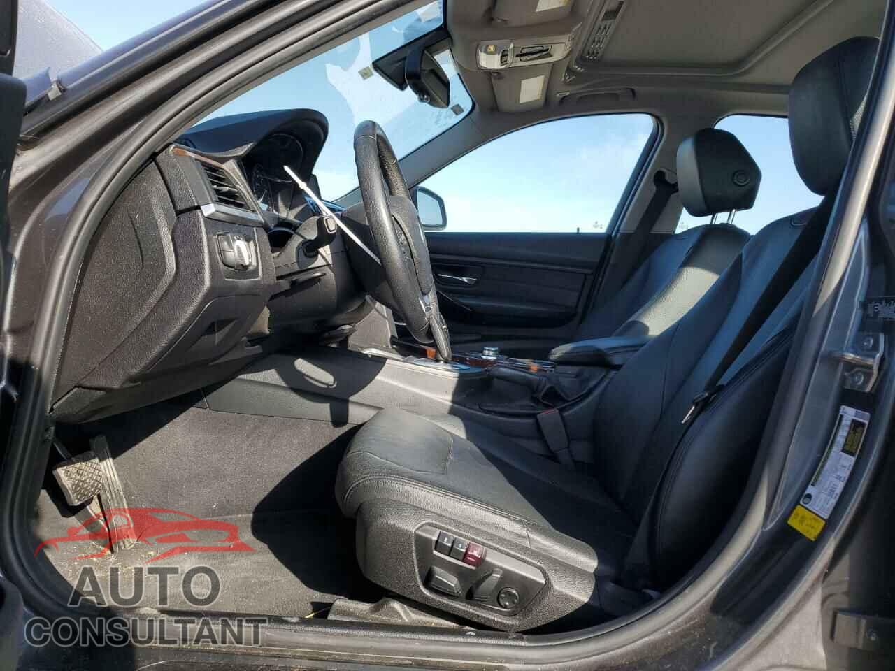 BMW 3 SERIES 2013 - WBA3A5C55DF352814