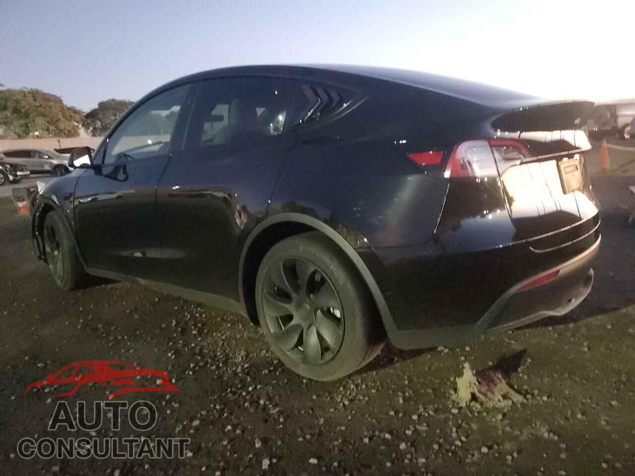 TESLA MODEL Y 2024 - 7SAYGAEE0RF076988