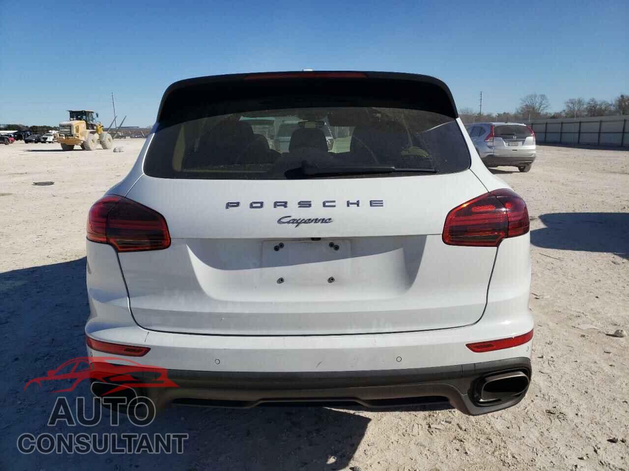 PORSCHE CAYENNE 2017 - WP1AA2A23HKA87095