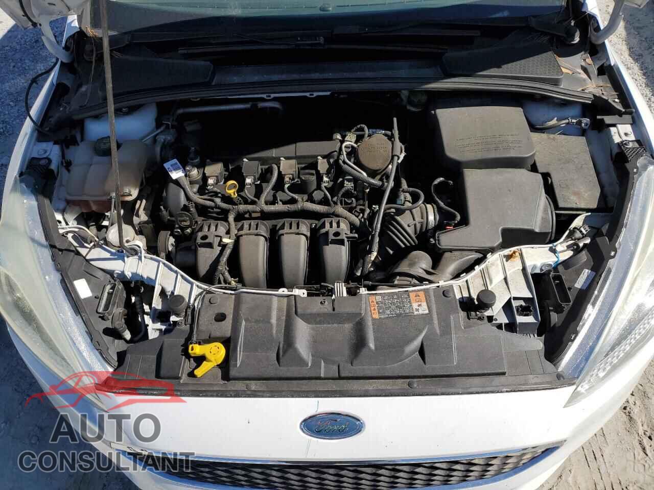 FORD FOCUS 2015 - 1FADP3E24FL354321