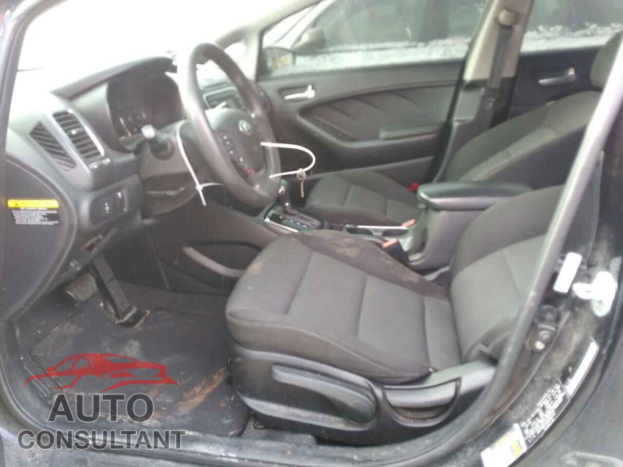 KIA FORTE 2017 - 3KPFK4A72HE043152