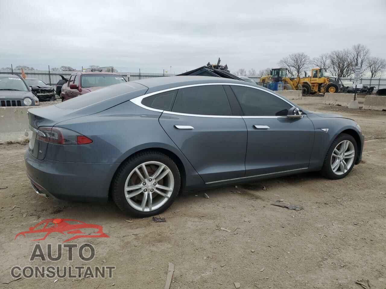 TESLA MODEL S 2013 - 5YJSA1CN8DFP26232