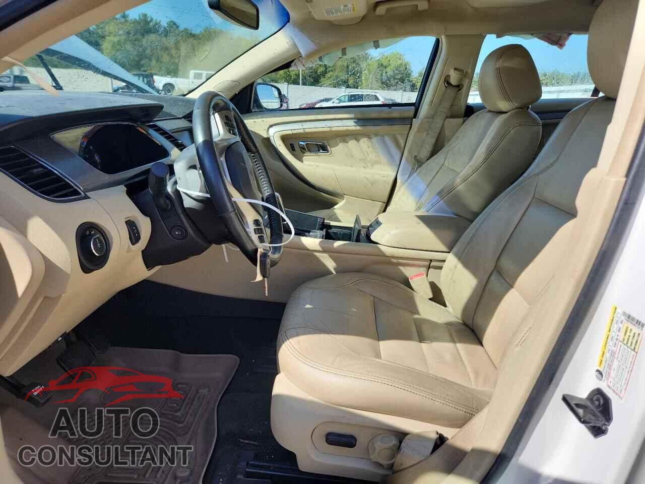 FORD TAURUS 2014 - 1FAHP2E82EG119178
